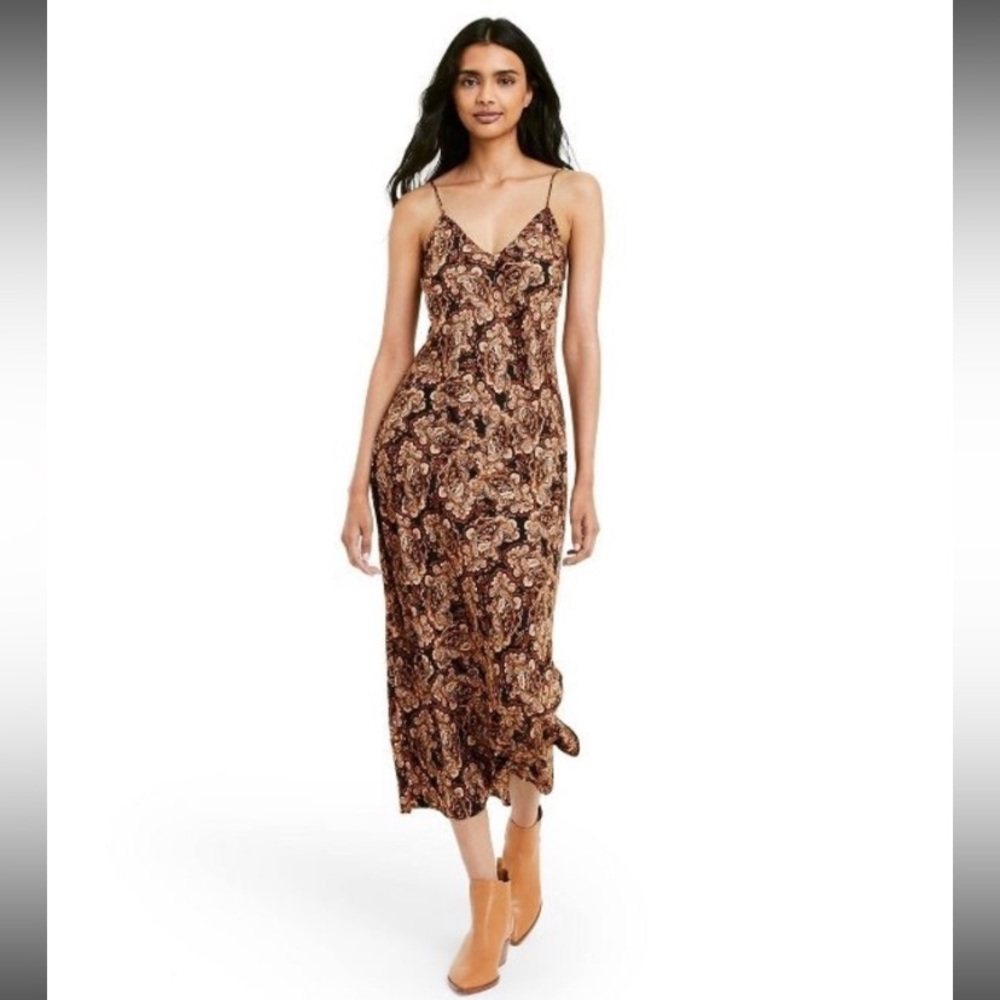 New with tags paisley dress